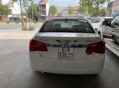 Cần bán lại xe Chevrolet Cruze sản xuất năm 2011, màu trắng, 279 triệu