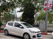 Cần bán gấp Chevrolet Spark năm sản xuất 2016, màu trắng, nhập khẩu 