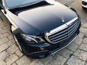 Cần bán Mercedes E200 đời 2018, màu xanh lam như mới