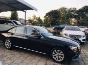 Cần bán Mercedes E200 đời 2018, màu xanh lam như mới