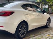 Cần bán lại xe Mazda 2 đời 2017, màu trắng giá cạnh tranh