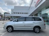 Thanh lý xe Toyota Innova 2.0E MT 2015, bạc, 105.000km công ty XHĐ giá hợp lý