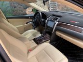 Bán ô tô Toyota Camry 2.0E đời 2018, màu đen ít sử dụng, giá tốt
