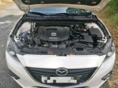 Bán Mazda 3 năm sản xuất 2016, màu trắng, chính chủ