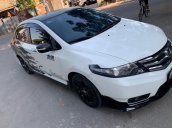 Cần bán lại xe Honda City AT sản xuất năm 2013, màu trắng