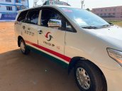 Cần bán xe Toyota Innova sản xuất năm 2014, màu trắng