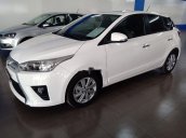 Cần bán xe Toyota Yaris đời 2016, màu trắng, nhập khẩu nguyên chiếc  