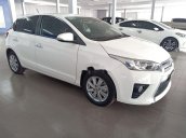 Cần bán xe Toyota Yaris đời 2016, màu trắng, nhập khẩu nguyên chiếc  