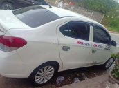 Cần bán gấp Mitsubishi Attrage 1.2MT sản xuất năm 2017, màu trắng, nhập khẩu