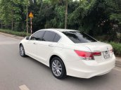 Bán xe ô tô Honda Accord sản xuất năm 2011, màu trắng còn rất mới