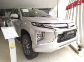 Chiếc xe bán tải - Mitsubishi Triton: Phiên bản AT Mivec Premium sản xuất 2020, màu bạc, bán giá tốt