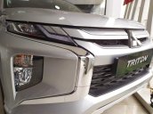 Chiếc xe bán tải - Mitsubishi Triton: Phiên bản AT Mivec Premium sản xuất 2020, màu bạc, bán giá tốt