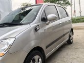 Cần bán xe Chevrolet Spark năm sản xuất 2015, màu bạc  