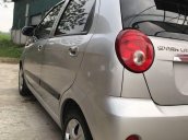 Cần bán xe Chevrolet Spark năm sản xuất 2015, màu bạc  