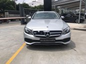 Bán Mercedes E250 năm sản xuất 2017, màu bạc