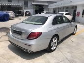 Bán Mercedes E250 năm sản xuất 2017, màu bạc