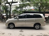 Bán xe Toyota Innova 2.0E sx 2014, xe cực đẹp, chính chủ gia đình từ đầu