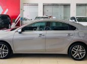 Cần bán Kia Cerato năm 2019, màu bạc, giá bán hấp dẫn 635tr, hỗ trợ lãi suất thấp