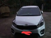 Bán xe Kia Rondo đời 2018, màu trắng, chính chủ, giá tốt