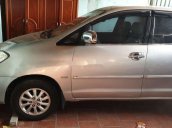 Cần bán xe Toyota Innova năm sản xuất 2010 chính chủ, giá rất tốt