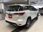 Bán Toyota Fortuner năm 2018, màu trắng, nhập khẩu 