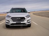Cần bán xe Hyundai Tucson năm sản xuất 2019, màu trắng giá cạnh tranh