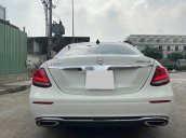 Cần bán lại xe Mercedes E class năm 2017, màu trắng