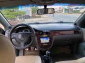 Xe Daewoo Lacetti sản xuất năm 2005, màu đen, xe nhập