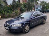 Cần bán lại xe Toyota Camry năm sản xuất 2000, màu xanh lam