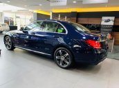 Giá xe Mercedes-Benz C180 2021, thông số kỹ thuật, giá lăn bánh, khuyến mãi 50% trước bạ tháng 01/2021