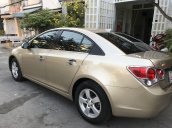 Cần bán gấp Chevrolet Cruze đời 2013, màu vàng còn mới giá cạnh tranh