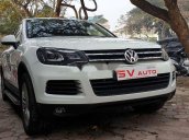 Cần bán gấp Volkswagen Touareg 2014, màu trắng, nhập khẩu nguyên chiếc, giá chỉ 999 triệu