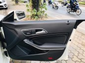 Mercedes Benz CLA 200 model 2017, nhập khẩu, mới leng keng