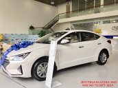 Hyundai Elantra Đà Nẵng giá tốt, hỗ trợ vay vốn - đăng kí, giao xe tận nhà