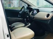 Bán Hyundai Grand i10 sản xuất năm 2017, màu trắng, xe nhập