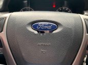 Cần bán gấp Ford Ranger năm 2017, màu trắng, nhập khẩu chính chủ