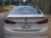 Xe Hyundai Elantra sản xuất năm 2017, màu trắng, xe nhập