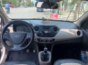 Cần bán gấp Hyundai Grand i10 sản xuất năm 2015, màu bạc, xe nhập