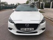 Cần bán xe Mazda 3 Facelift năm 2017, màu trắng, giá tốt