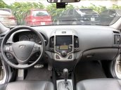 Cần bán lại xe Hyundai i30 CW 1.6 AT đời 2010, màu bạc, xe nhập chính chủ