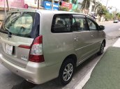 Bán Toyota Innova đời 2015, màu ghi vàng, số sàn