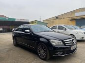 Cần bán lại Mercedes C230 đời 2009, màu đen, xe nhập