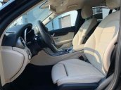 Cần bán Mercedes C200 model 2018 và đăng ký 2019 bảo hành 3 năm, ưu đãi thuế