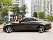 Bán Mercedes E300 AMG năm 2017, màu nâu ít sử dụng