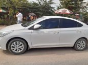 Cần bán gấp Hyundai Accent đời 2019, màu trắng, xe nhập giá cạnh tranh