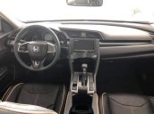 Cần bán xe Honda Civic sản xuất 2019, màu trắng, nhập khẩu