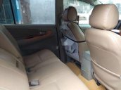 Bán Toyota Innova G MT năm 2010, màu bạc số sàn, giá tốt