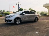 Bán xe Kia Rio đời 2015, màu bạc, xe nhập