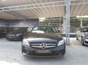 Bán Mercedes C200 sản xuất 2019, màu đen