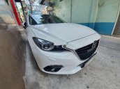 Bán xe Mazda 3 2.0AT năm sản xuất 2017, màu trắng còn mới